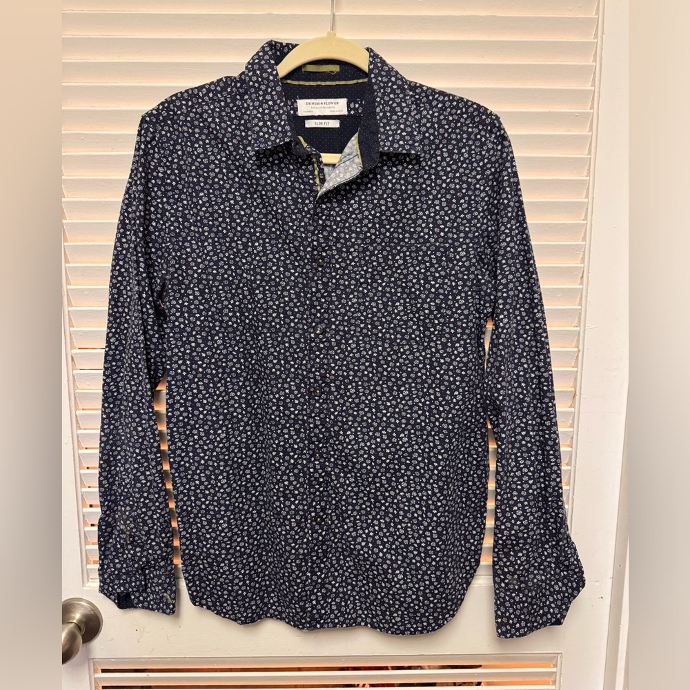 Denim & Flower long sleeved print button up shirt Medium